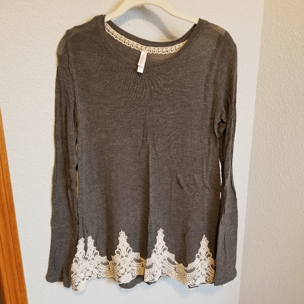 Xhilaration Top